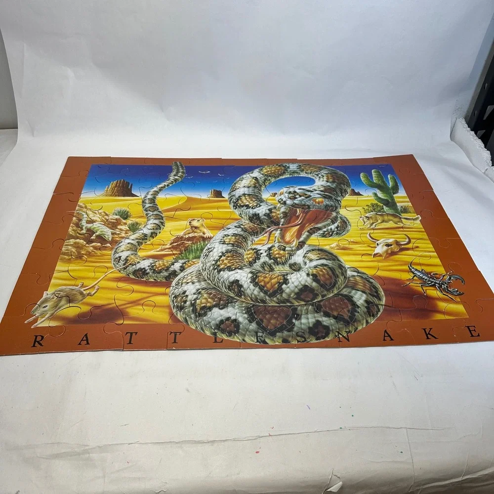 Glo Zone Rattlesnake 48 Piece Glow in the Dark Floor Puzzle Ages‎ 4 Plus